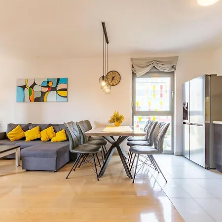 Fiorella 2 Bdr With Balcony Apartment Zadar