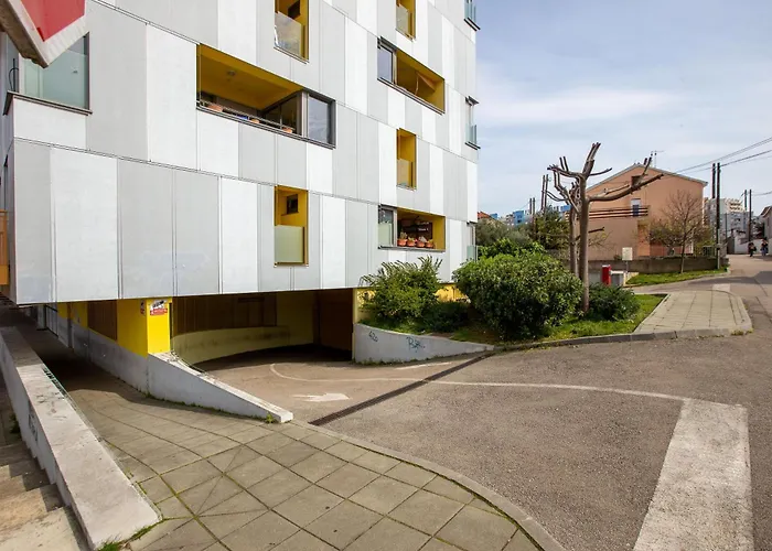 Appartement Fiorella 2 Bdr With Balcony